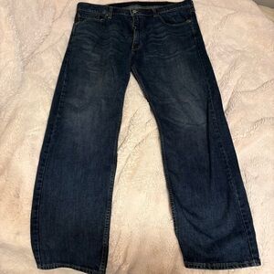 Levi's 550 dark wash straight leg jeans w40 L32
